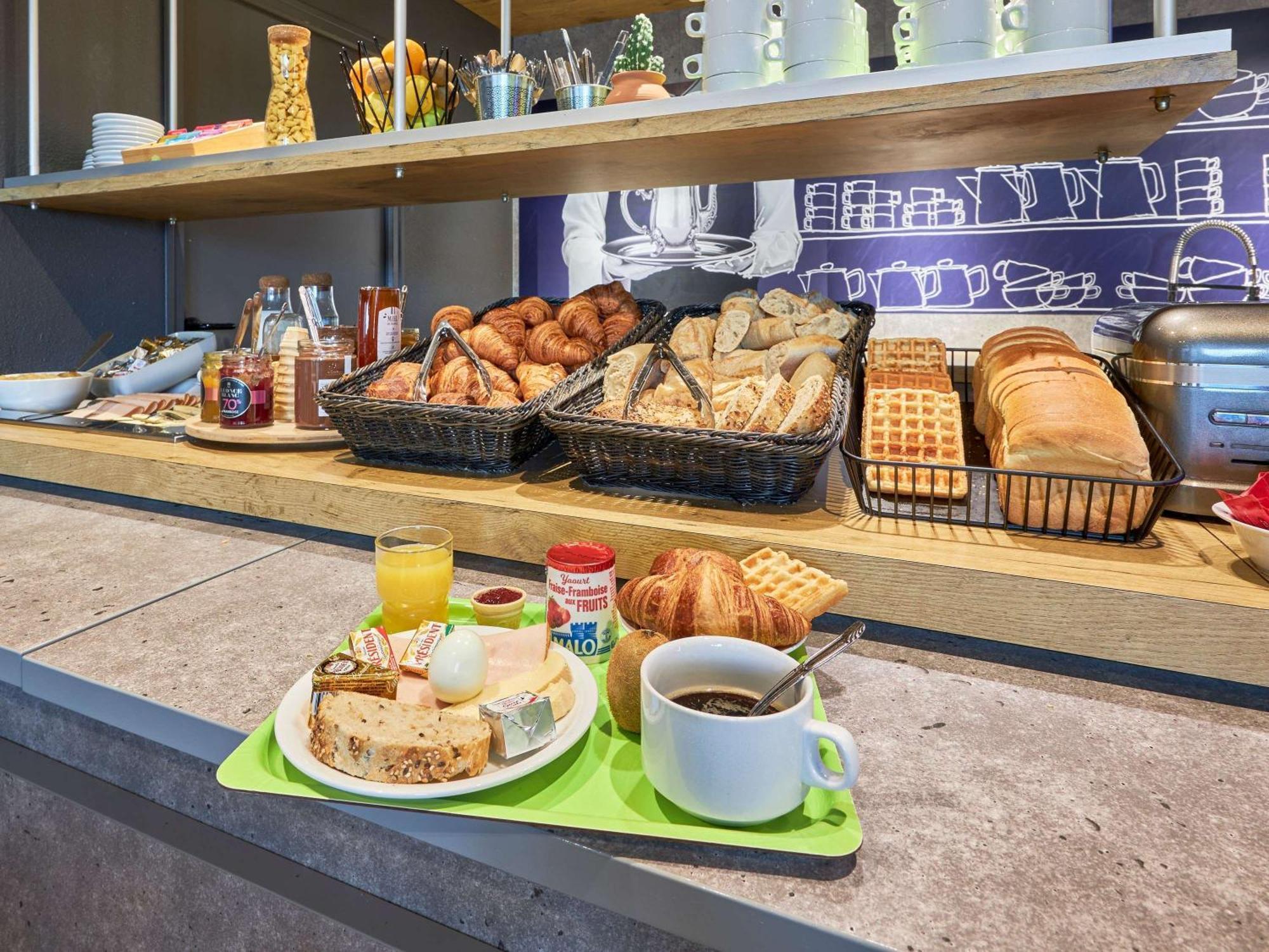 Ibis Budget Lisieux Eksteriør billede